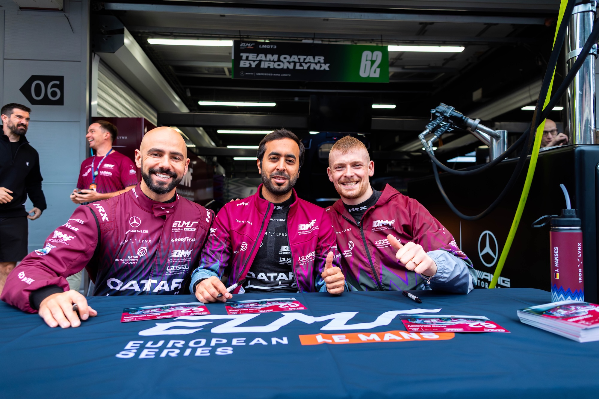 Autogrammstunde mit den Teamkollegen